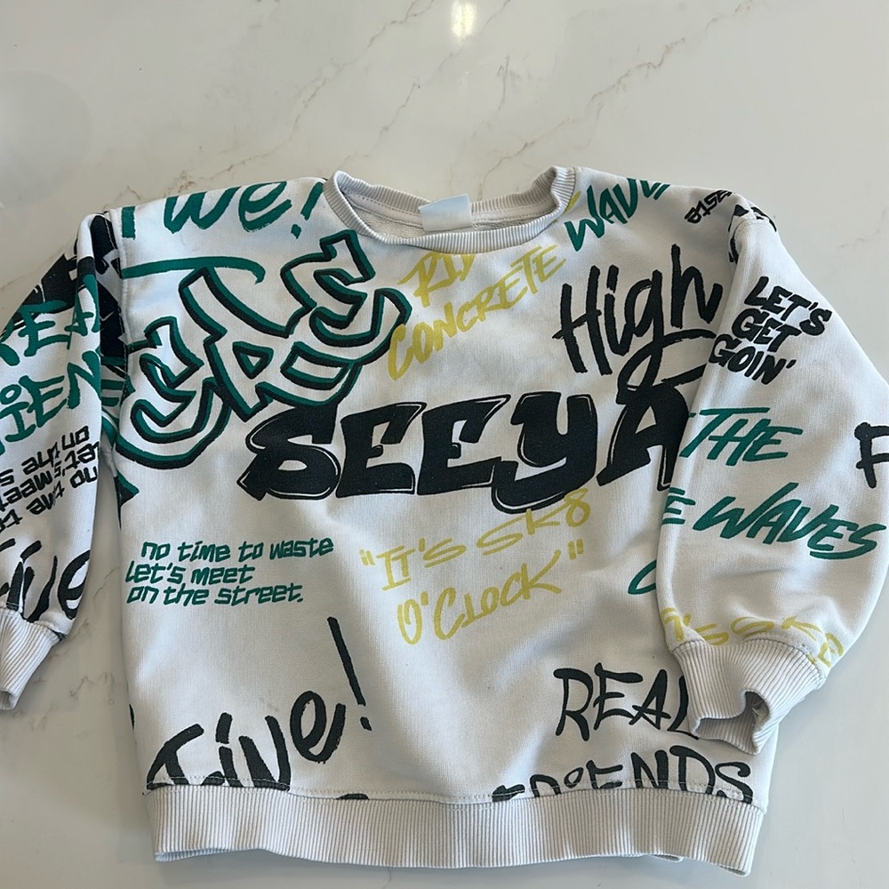 Zara boys Graffiti sweatshirt 3T